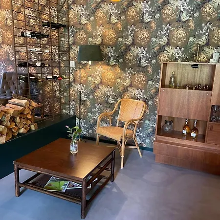 Oda ve Kahvaltı Boudevino 3*